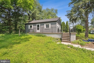 611 Powell Rd, Mount Holly, NJ 08060