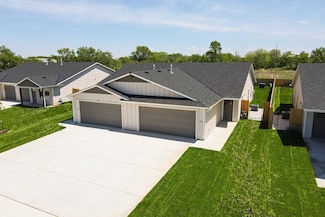 518 & 520 W 50th Ct S, Wichita, KS 67217