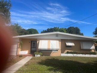 1706 Colonial Rd, Fort Pierce, FL 34950