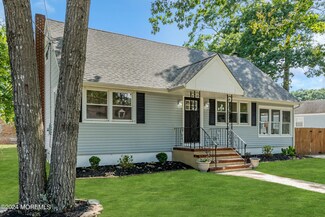 209 Lower Lake Dr, Forked River, NJ 08731