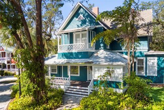 26 W Orange St, Tarpon Springs, FL 34689