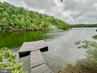 528 Southwood Dr, Whitacre, VA 22625