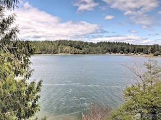 110 E Beaver Ln, Shelton, WA 98584