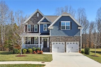 2525 Rose Point Ct, Pfafftown, NC 27040