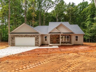 1120 Southern High School Rd, Burlington, NC 27215