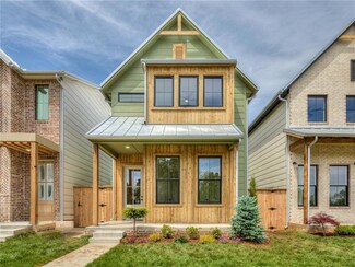 723 W Main St, Edmond, OK 73003