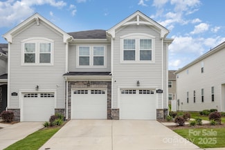 13327 Savaine St, Charlotte, NC 28278