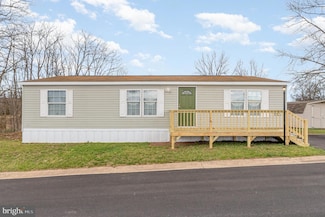 110 Mohawk Ave, Dover, PA 17315
