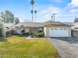23010 Hartland St, West Hills, CA 91307