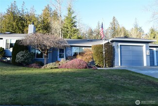 2631 Club Ct Unit 307, Mount Vernon, WA 98273