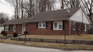 124 S Poplar St, Morristown, IN 46161