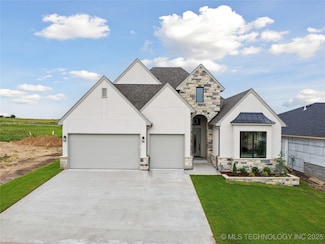 2607 E 135th St S, Bixby, OK 74008