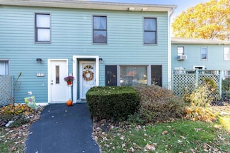 504 Piscassic St Unit D, Newmarket, NH 03857