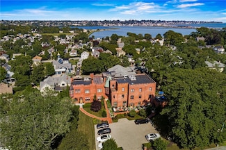 78 Rhode Island Ave Unit 4, Newport, RI 02840