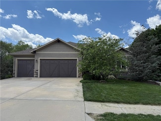 5734 Alden Ct, Shawnee, KS 66216