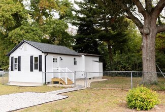 341 E Miami Ave, Villas, NJ 08251