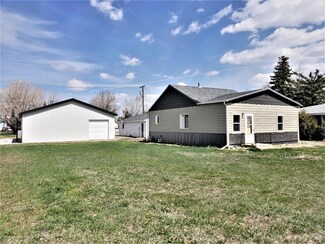303 3rd Ave N, Fairfield, MT 59436