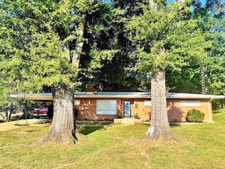 43 Hillcrest Dr, Paris, TN 38242