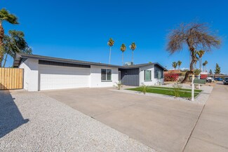 9028 N 48th Dr, Glendale, AZ 85302