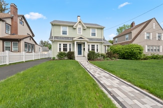 28 Argyle Ave, West Hartford, CT 06107