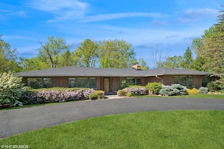 1050 Cedar Ln, Lake Forest, IL 60045