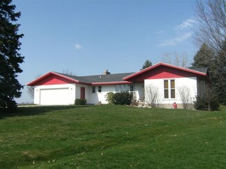 17941 8th Ave, Conklin, MI 49403