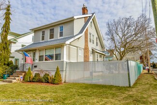 67 Gansevoort Blvd, Staten Island, NY 10314