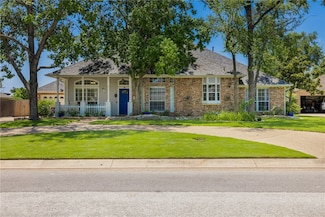 4720 Shoal Creek Dr, College Station, TX 77845