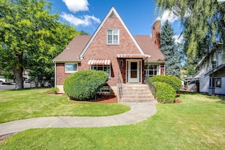 912 S Lake St, Colfax, WA 99111