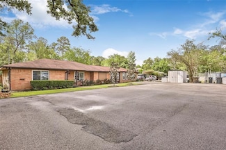 5302 Treaschwig Rd, Spring, TX 77373