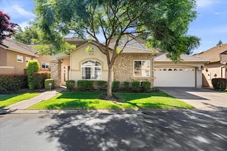 12012 Gold Pointe Ln, Gold River, CA 95670