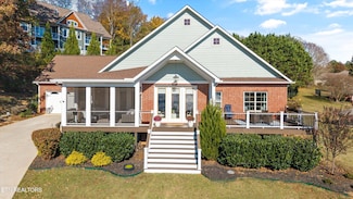 115 Southcove Dr, Greenback, TN 37742