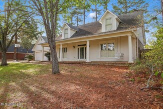313 Monterey Dr, Clinton, MS 39056