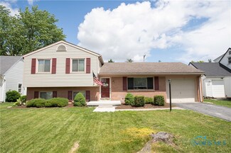 1036 Fort Dr, Bowling Green, OH 43402