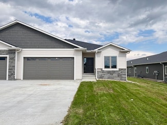 3157 Adele Dr, Columbus, NE 68601