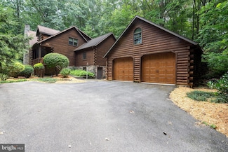 264 Mount Hope School Rd, Willow Street, PA 17584