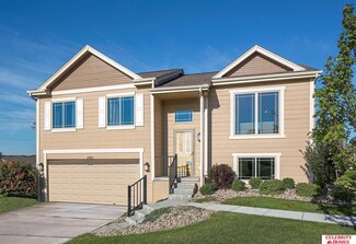 7768 N 108 St, Omaha, NE 68111