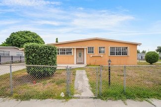 19501 NW 38th Ave, Miami Gardens, FL 33055