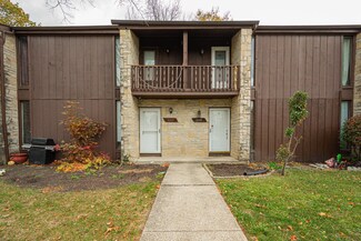 2820 Stonehenge Dr Unit 2820, Columbus, OH 43224