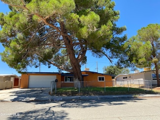 15921 Melva St, Mojave, CA 93501