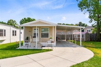 482 Oak Lawn Dr, Fairborn, OH 45324