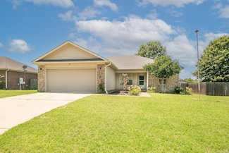 28 Willow Lake Dr, Ward, AR 72176