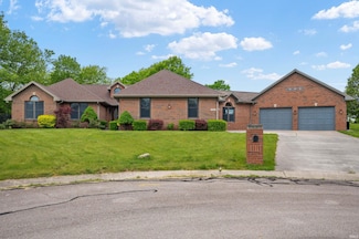2405 N Wicklow Dr, Muncie, IN 47304