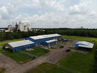 13233 Webre Rd, Bay St. Louis, MS 39520