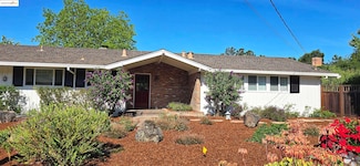 2 Rae Ct, Orinda, CA 94563