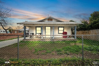 217 Decatur St, Bakersfield, CA 93308