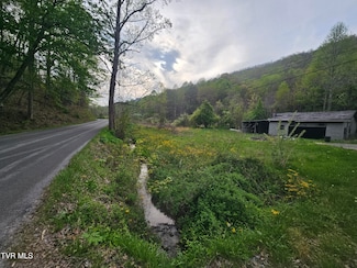 2320 Left Poor Valley Rd, Pennington Gap, VA 24277