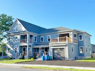 99-101 Crafts St Unit 99, Newton, MA 02458