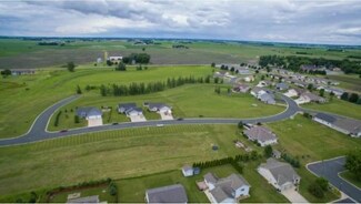 812 Pond View Dr, Arlington, MN 55307