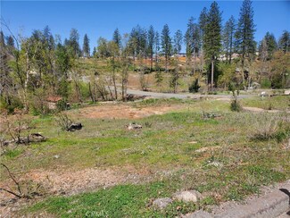 5042 Country Club Dr, Paradise, CA 95969